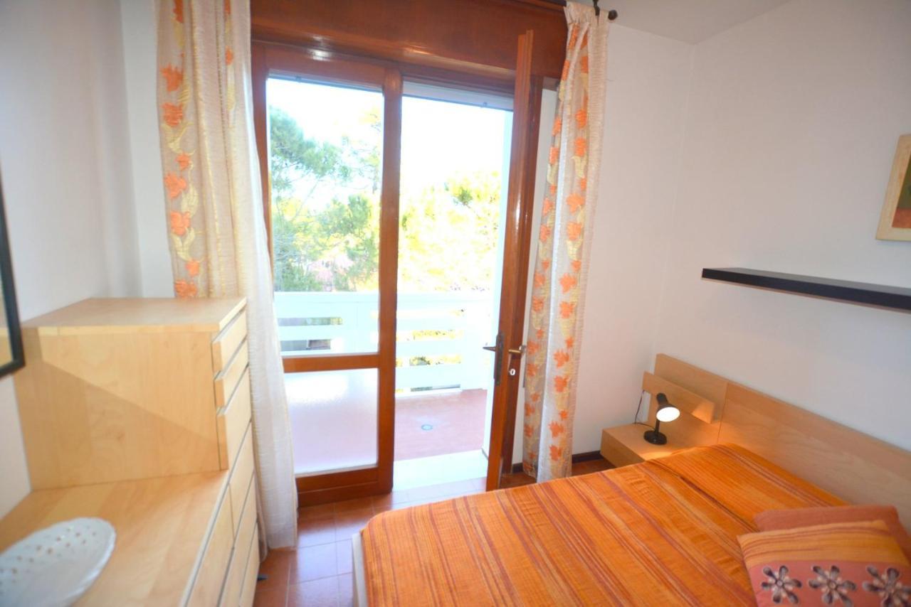 Lignano Nette Wohnung Naehe Am Meer Lignano Sabbiadoro Luaran gambar
